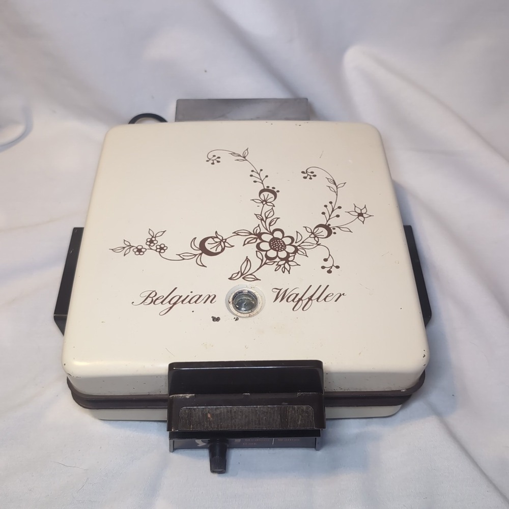 Vintage Toastmaster Belgian Waffler Maker Floral Design 285B Tested WORKS